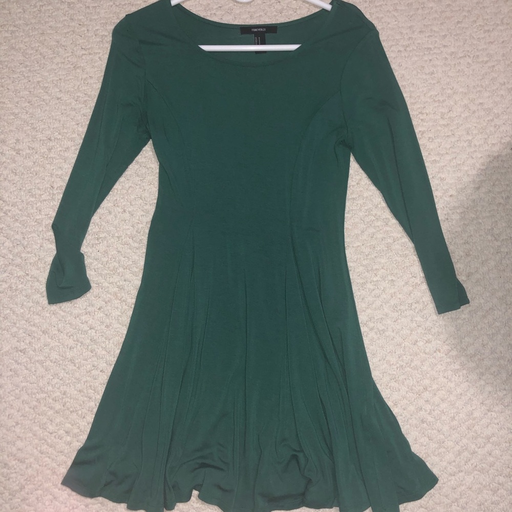 Light Green long Sleeve Flowy Dress- M